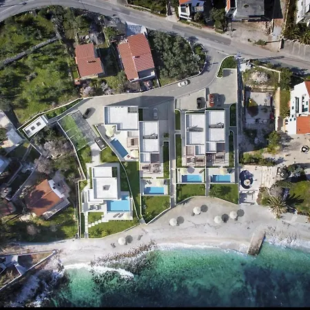 Beachfront Lemonade Vi Apartment Slatine
